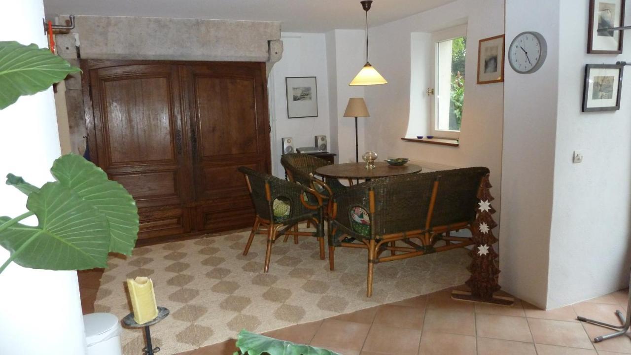 Appartement Pres De Dole Menotey Exterior photo